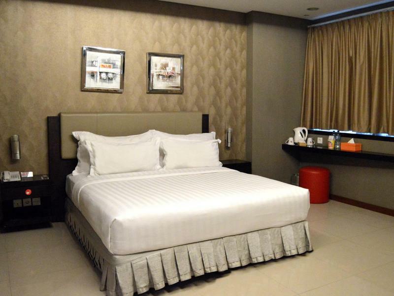 D Prima Hotel 2*